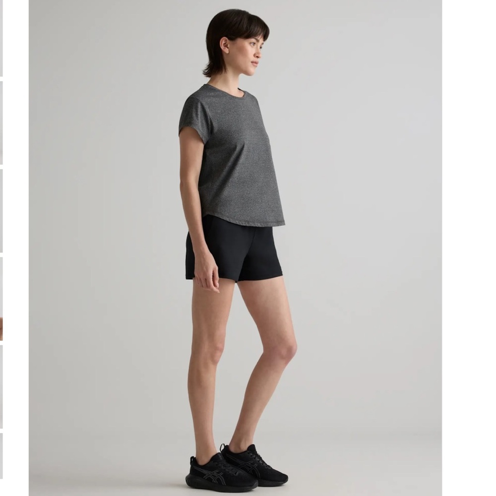 Quince Women’s Flowknit Breeze Tee charcoal color size Medium - Picture 2 of 9